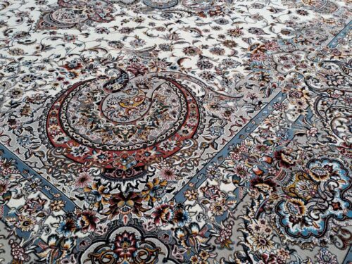 طرح دنیز کرم _ کف ساده وزن بالا 1200 شانه نخ آکرولیک